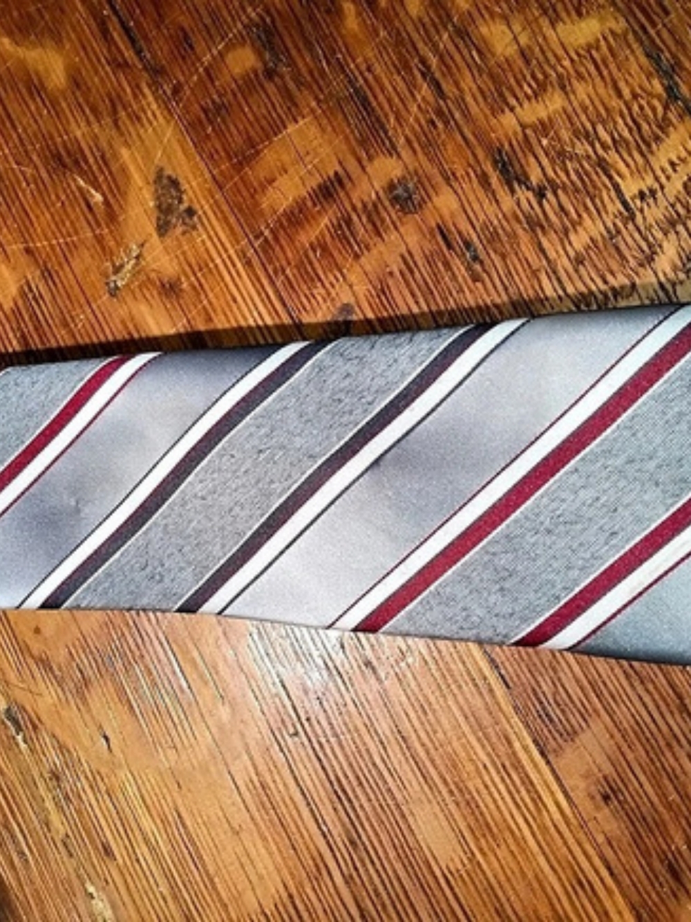 Striped Tie in Gray & Red Like New